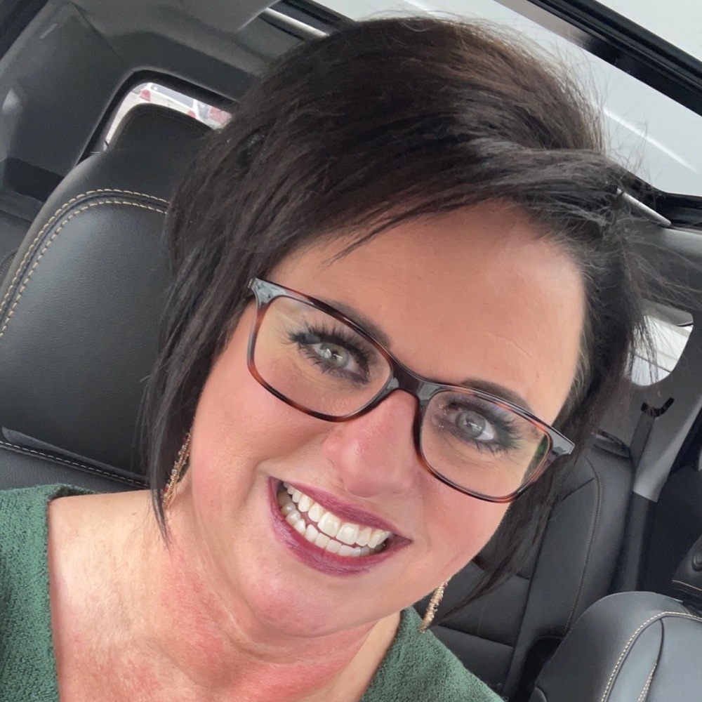 Meet your Posher, Tiffany